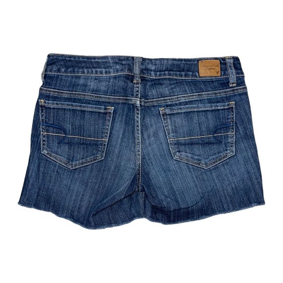 American Eagle AEO Distressed Raw Hem Dark Wash Stretch Shorts Womens 6 - Picture 4 of 7